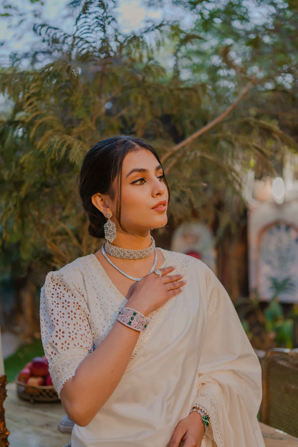 Raina – Farah And Fatima