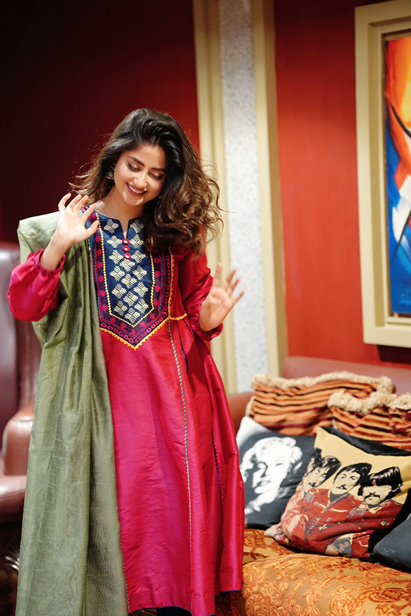 Noor e Ahan ft. Sajal Aly